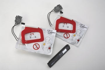 Physio-Control LIFEPAK CR Plus Replacement Kit for Charge-Pak 2 sets of electrodes photo